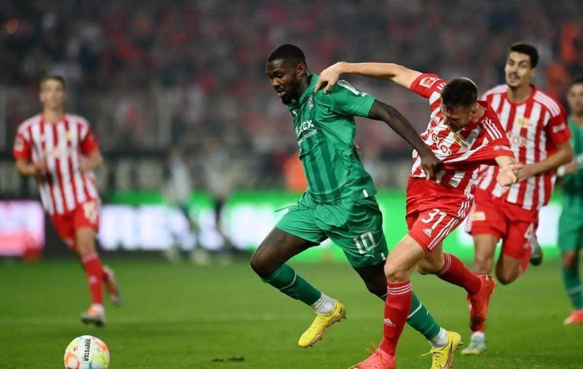 里程碑夜费耶诺德调整名单，西甲窗口期刷纪录，信心回归，资深球员宣示担当 -开云网站