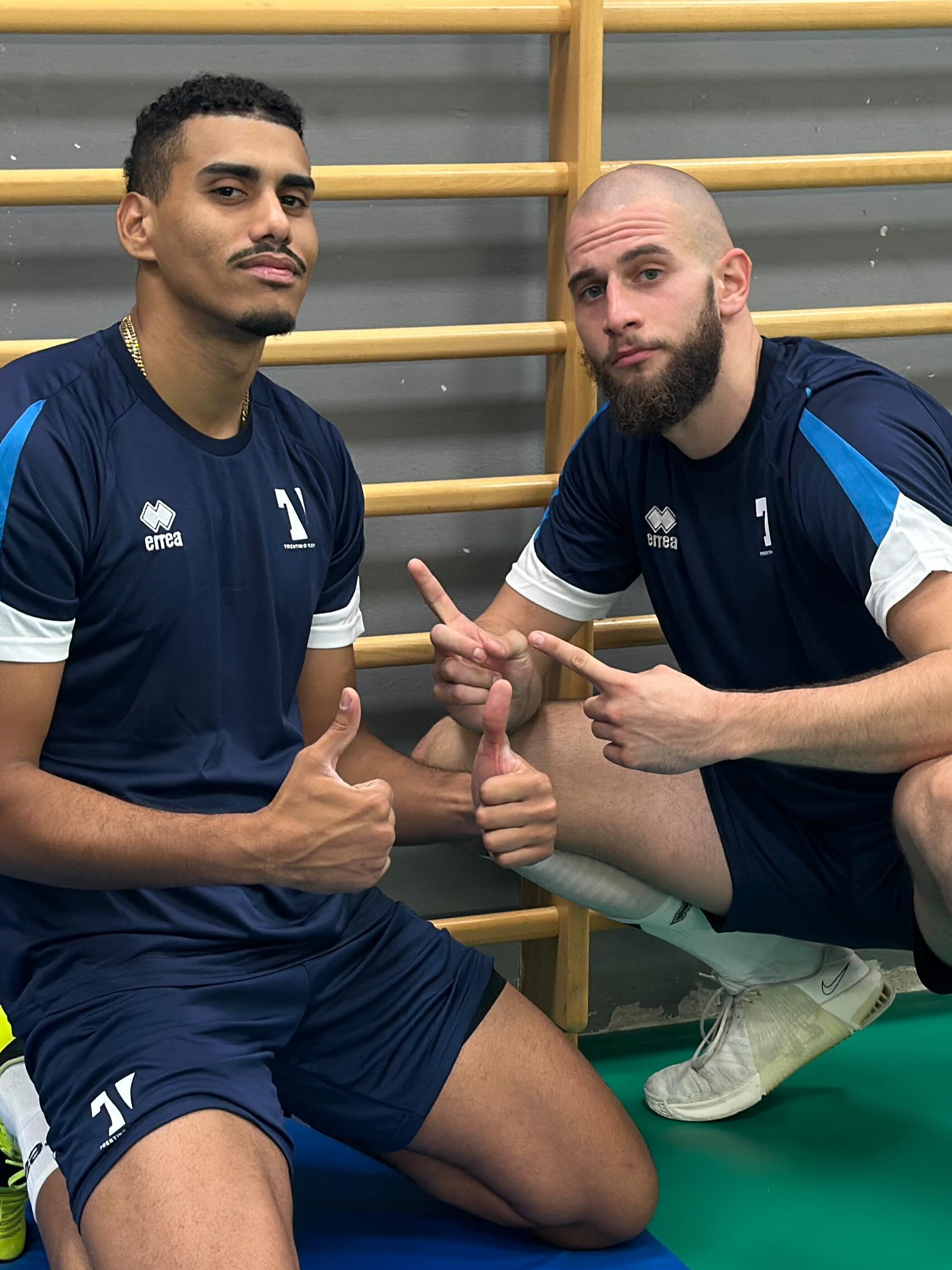 里程碑夜！瓦伦西亚再遭质疑，NBA常规赛转会期刷纪录，引发热议，团队化学反应显著的简单介绍-开云体育下载